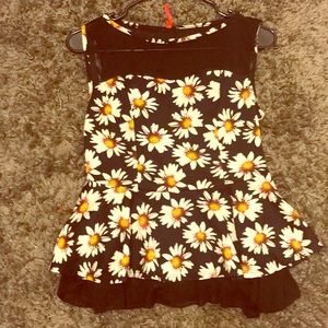 Daisy top
